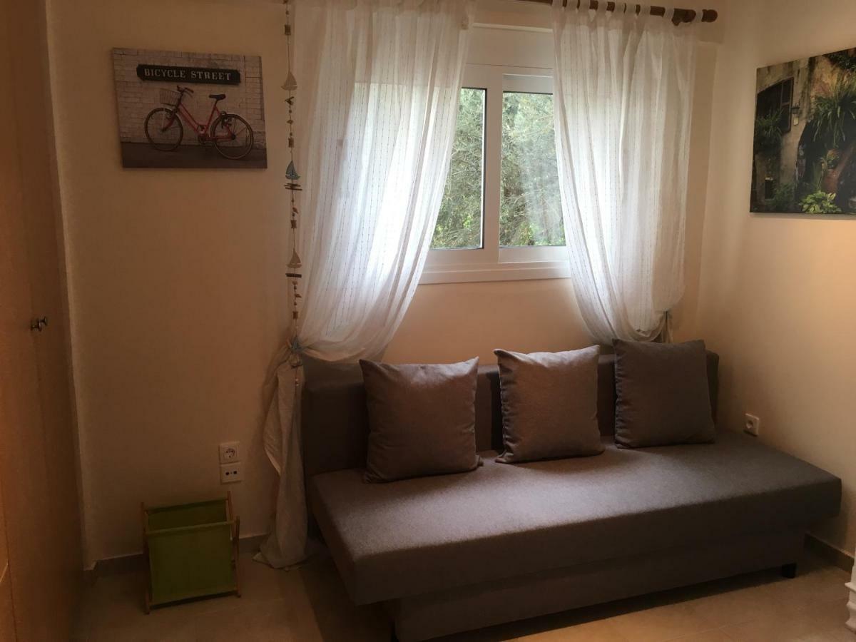 Ligia  Lovely Appartments Lygia Korinthias מראה חיצוני תמונה