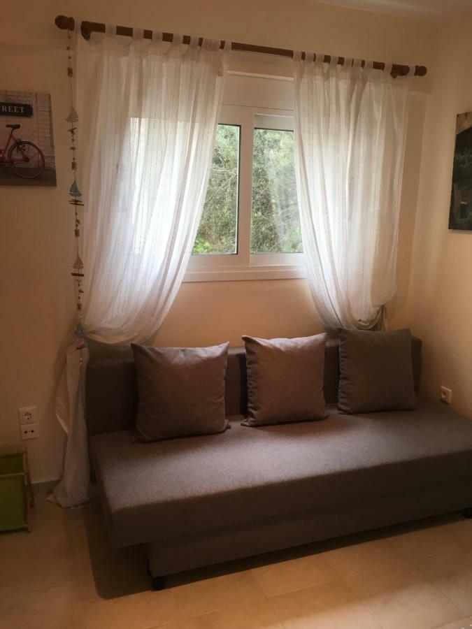 Ligia  Lovely Appartments Lygia Korinthias מראה חיצוני תמונה