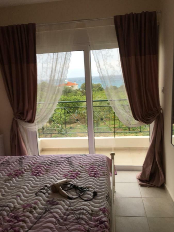 Ligia  Lovely Appartments Lygia Korinthias מראה חיצוני תמונה