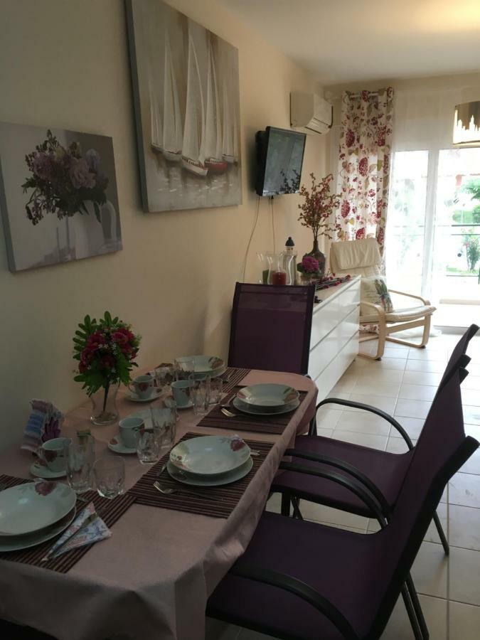 Ligia  Lovely Appartments Lygia Korinthias מראה חיצוני תמונה